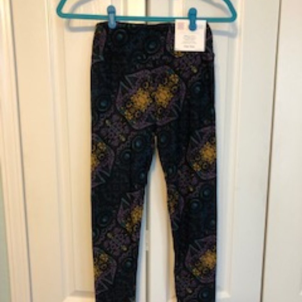 LuLaRoe Leggings Size: OS **New with Tag**Unicorn Print** ***OPEN TO OFFERS***